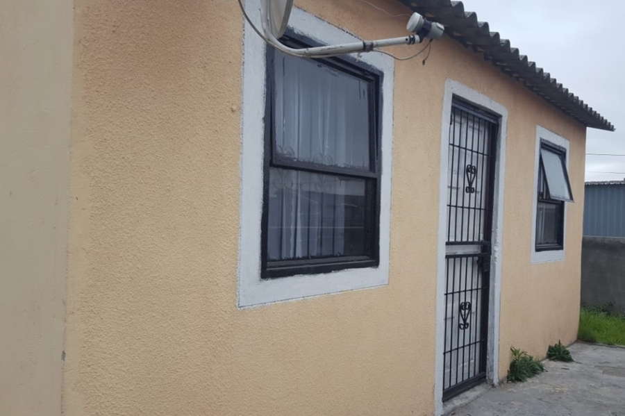 2 Bedroom Property for Sale in Mfuleni Western Cape